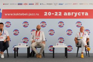 Dmitry Kiselev (right), director general of the Rossiya Segodnya International Information Agency and the founder of Koktebel Jazz Party, and the festival’s art director Sergey Golovnya (center), at a news conference on the opening of the international jazz festival Koktebel Jazz Party 2021 in Crimea